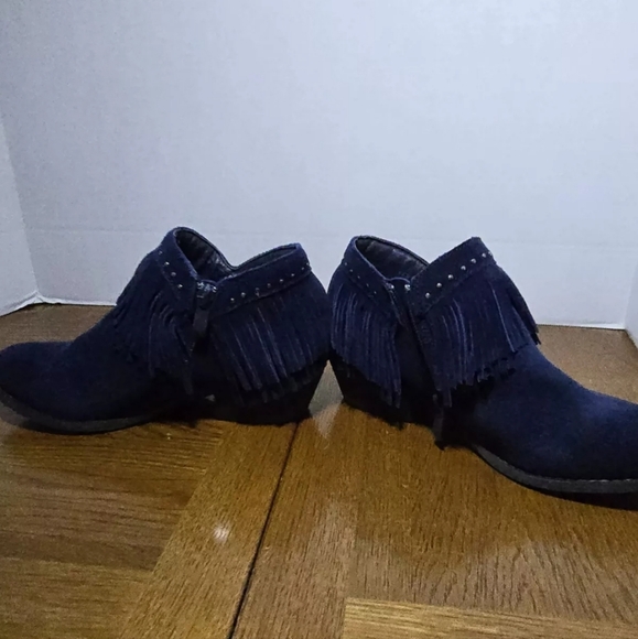 Very Volatile size6.5 Suede Booties - Picture 6 of 6